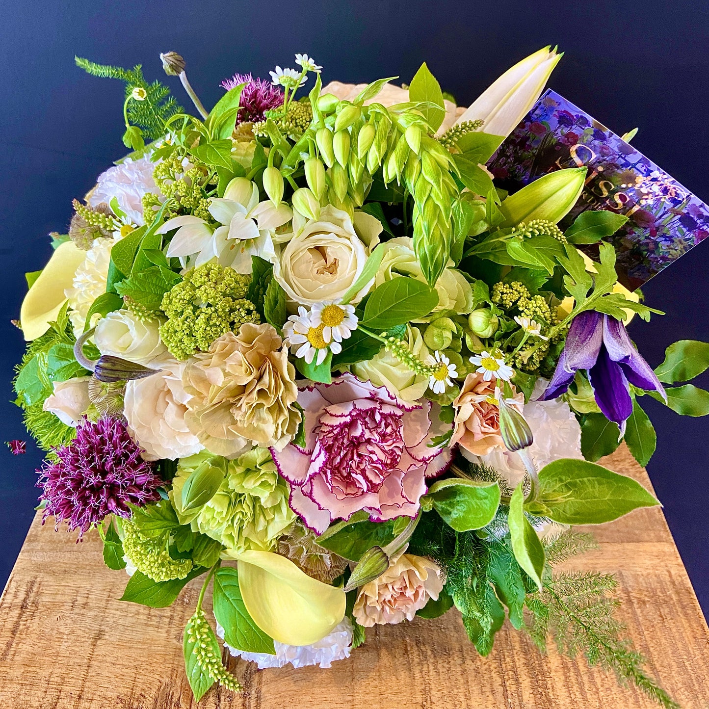 ラウンドアレンジメントS