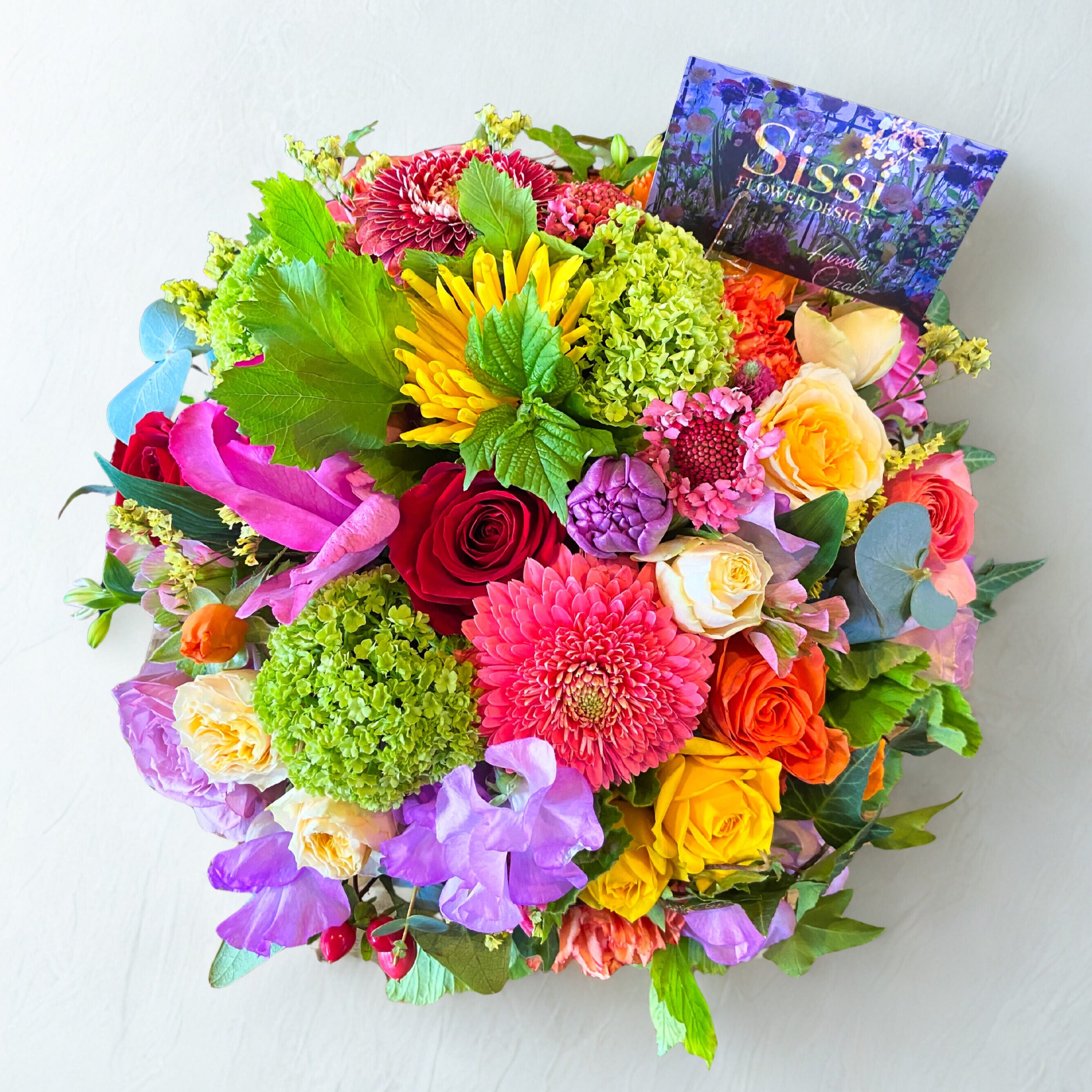 ラウンドアレンジメントM｜誕生日・開店祝いの花 – Sissi Flower Design JP