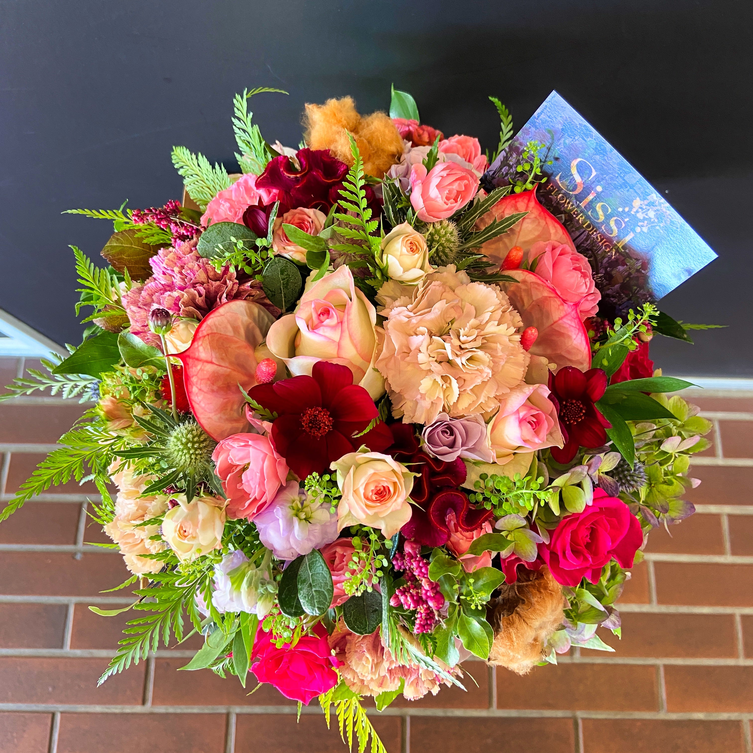 ラウンドアレンジメントM｜誕生日・開店祝いの花 – Sissi Flower Design JP