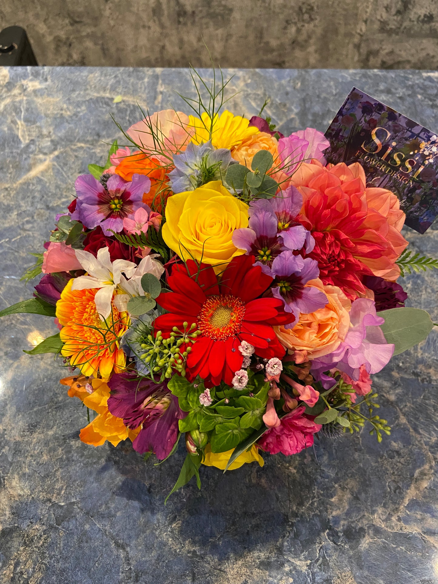 Round Floral Arrangement SS