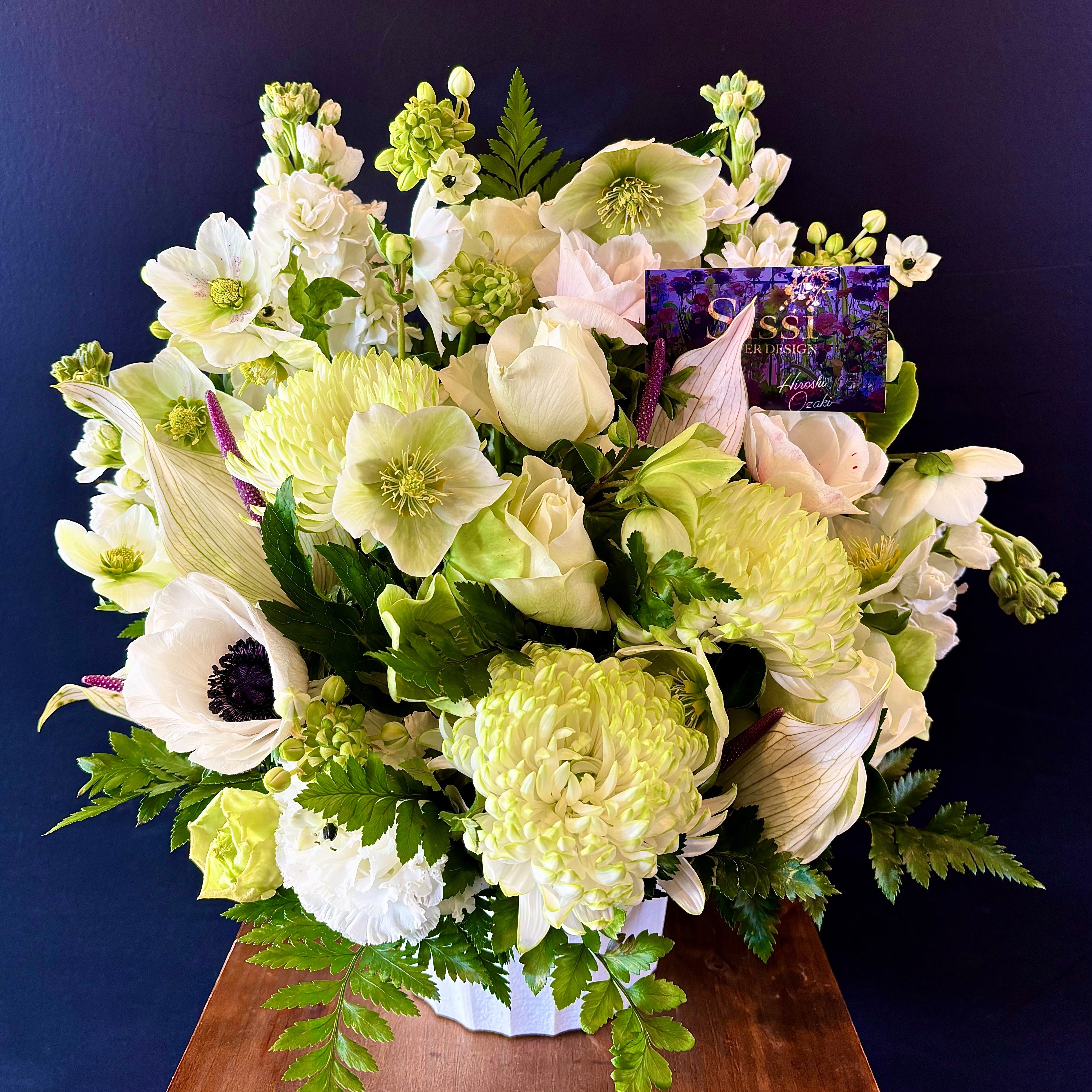 お供えアレンジメントL – Sissi Flower Design JP