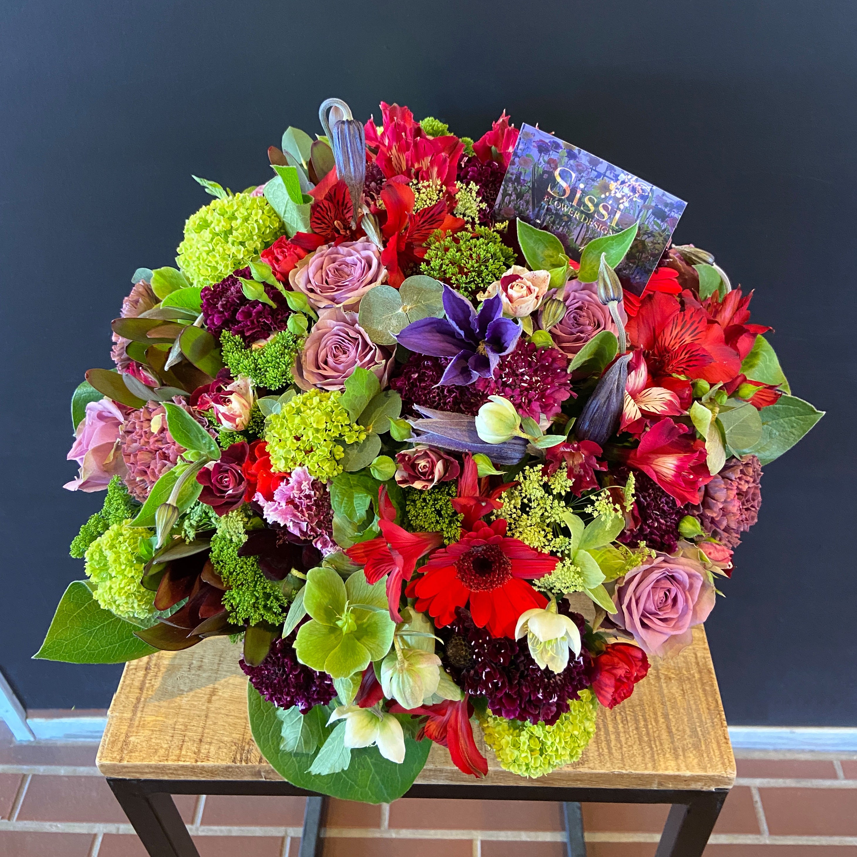ラウンドアレンジメントM｜誕生日・開店祝いの花 – Sissi Flower Design JP