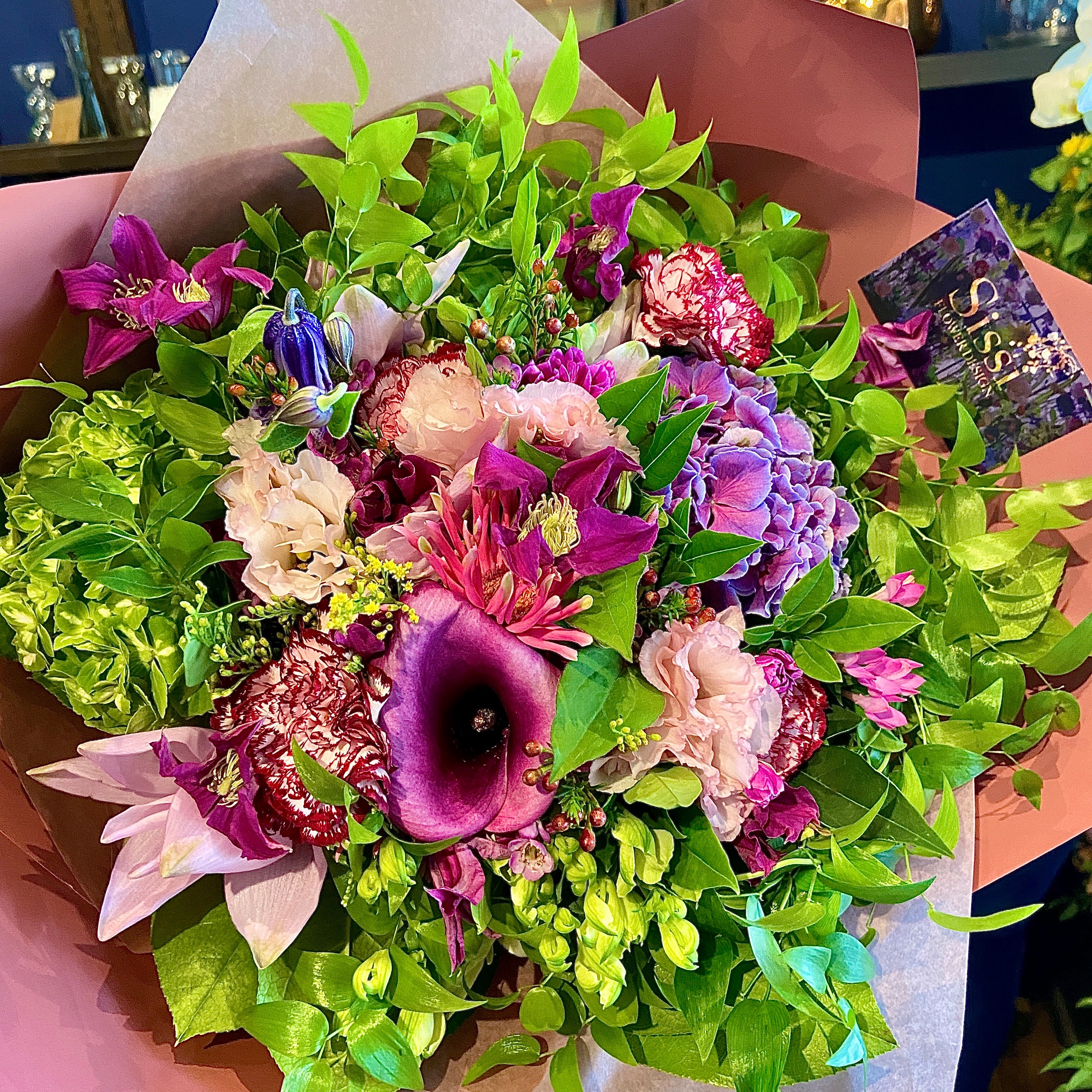 【花束のオーダーについて】 オーダーアレンジメント・花束 Mサイズ 翌日配達 花キューピット 加盟