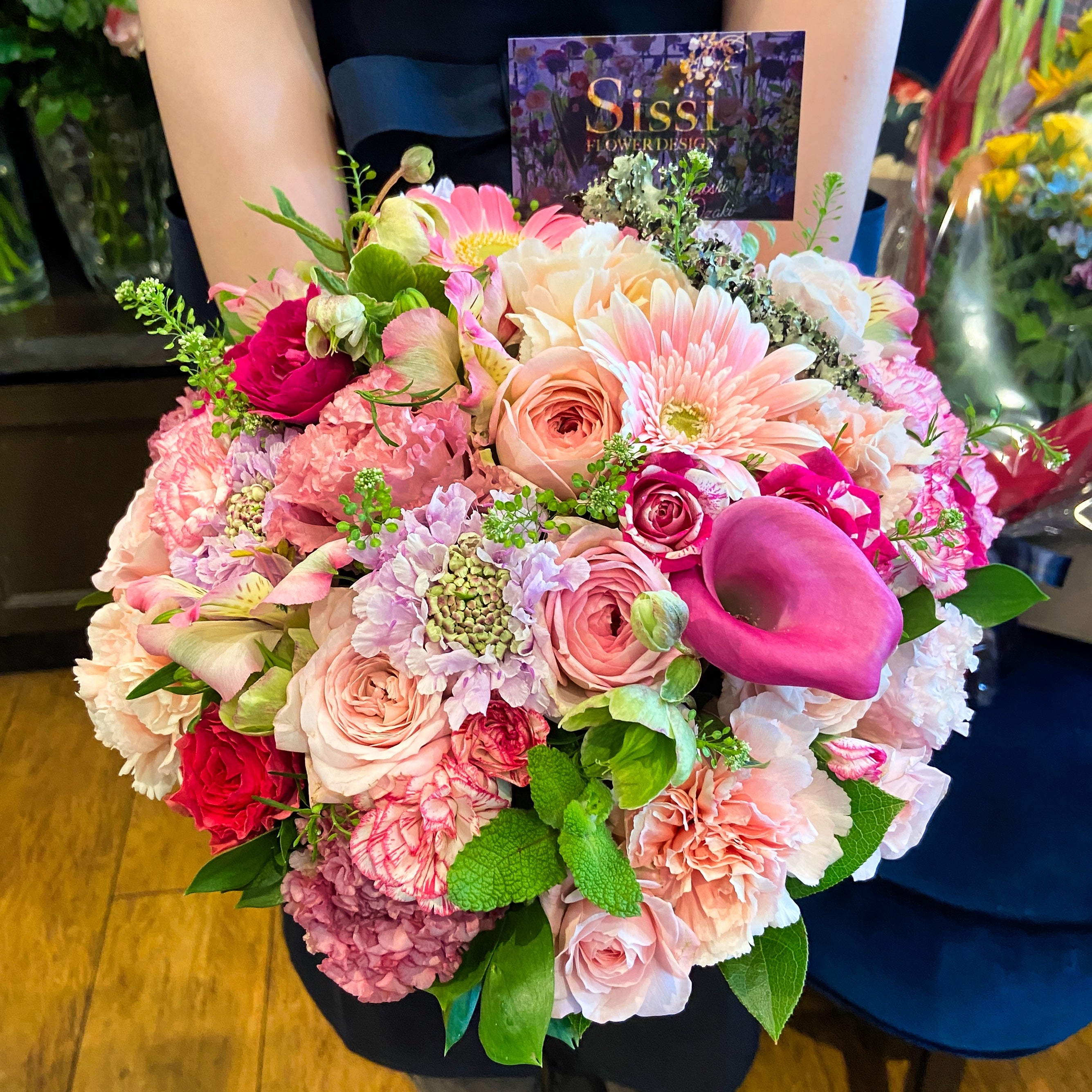 ラウンドアレンジメントL – Sissi Flower Design JP